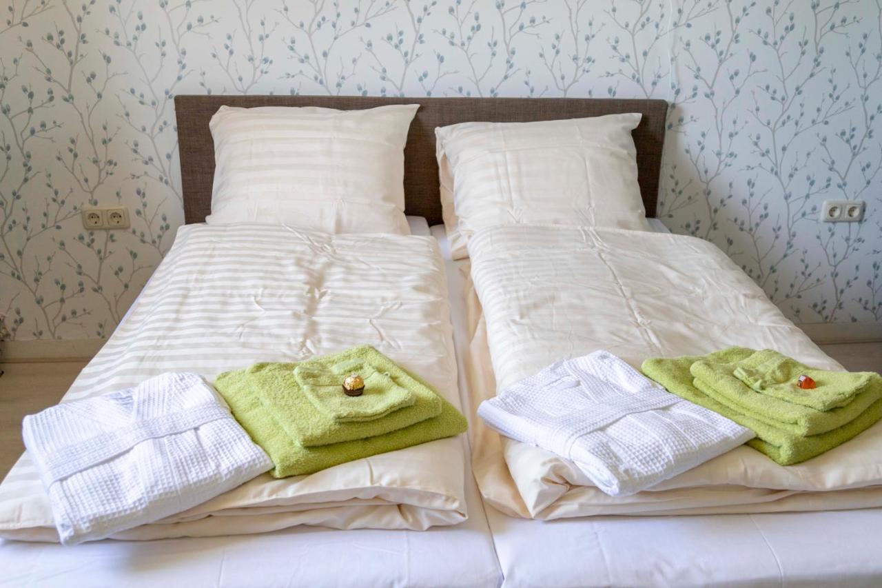 B&B Antoniushoeve Lomm Екстериор снимка