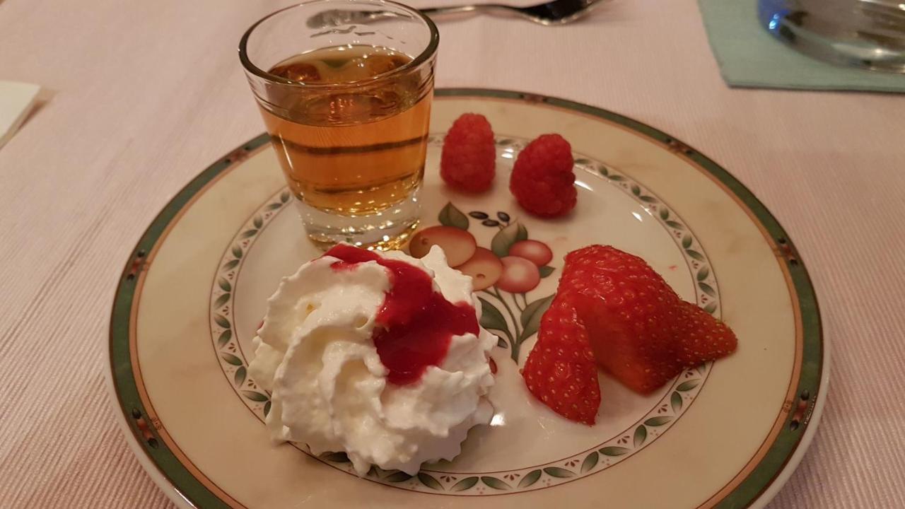 B&B Antoniushoeve Lomm Екстериор снимка