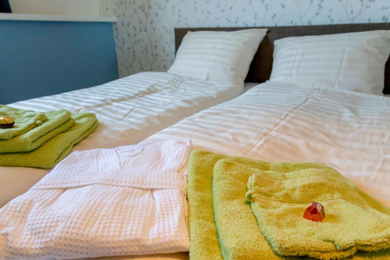 B&B Antoniushoeve Lomm Екстериор снимка
